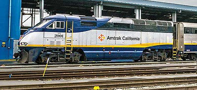 Bachmann 23402 O Scale EMD F59PHI - 3-Rail w/True Blast Plus(R) Sound - Williams -- Amtrak California #2001 (blue, silver, yellow)
