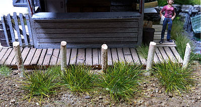 Bachmann 31031 All Scale Grass Tufts - SceneScapes(R) -- Medium Green 1/4" .6cm Tall Fibers pkg(100)