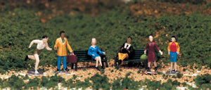 Bachmann 42339 HO People at Leisure