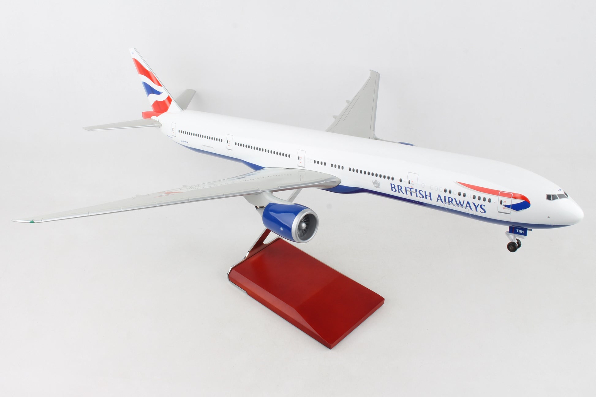 Skymarks Supreme SKR9400 Skymarks British 777-300 1/100 W/Wood Stand & Gear