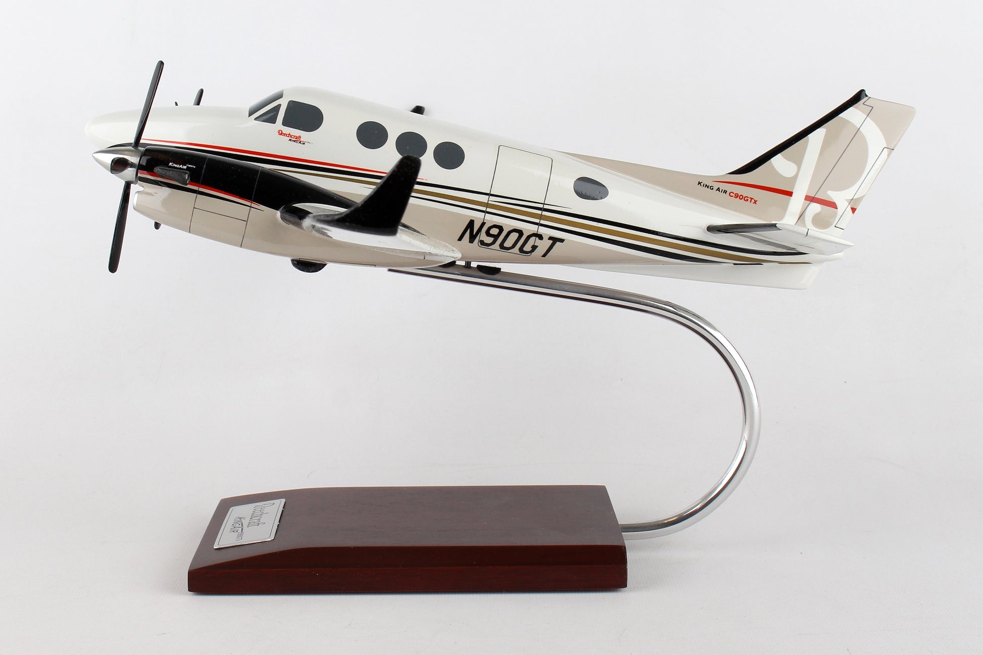 Executive Series H12332 Exec Ser King Air C-90 Gtx 1/32 (Kc90Gtr)