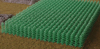 Bluford Shops 201 HO Scale Cornfield Kit - 400 Stalks - 23-11/16 Square Inches 153 Square Centimeters -- Summer Green