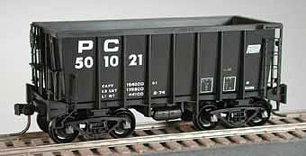 Bowser 42009 HO Scale Class G-39b 77-Ton Ore Jenny with Roller-Bearing Trucks - Ready to Run -- Penn Central 501017 (black, Small Logo)