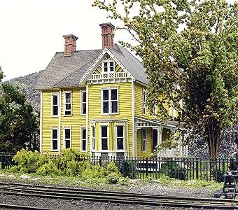 Branchline Trains 600 HO Scale Dubois House - Laser-Art -- Kit