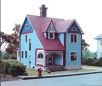 Branchline Trains 618 HO Scale Laser Art Structure Kits - Victorian Classics -- The Woodward House 3-1/2 x 4-1/2 x 4-1/2"