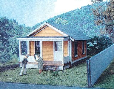 Branchline Trains 624 HO Scale The Drayton Catalog House - Laser-Art -- Kit
