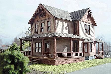 Branchline Trains 652 HO Scale Farmhouse - Kit -- Deluxe with Gingerbread Trim
