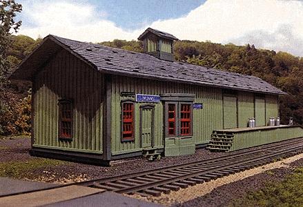 Branchline Trains 667 HO Scale Munnsville Station - Laser-Art -- Kit - 15 x 3 x 3-1/2"