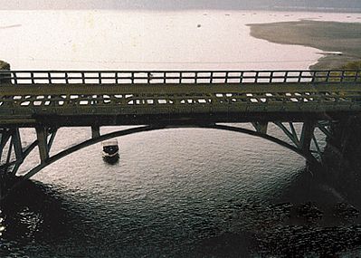Branchline Trains 674 HO Scale Stoney Brook Bridge - Laser-Art -- Kit - 11-3/4 x 2-3/4 x 3-1/2" 29.9 x 7 x 8.9cm