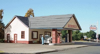 Branchline Trains 687 HO Scale Gas Station - Laser-Art -- Kit - 9-1/2 x 7 x 4-1/2" 24.1 x 17.8 x 11.4cm