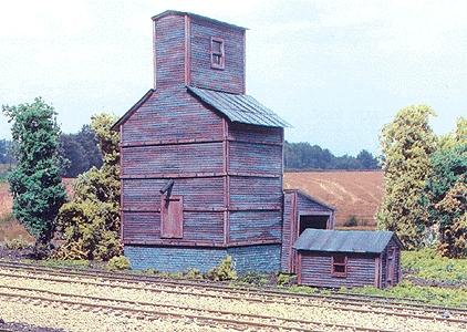 Branchline Trains 689 HO Scale Grain Elevator - Laser-Art -- Kit - 4 x 4-1/2 x 6-1/2" 10.2 x 11.4 x 16.5cm