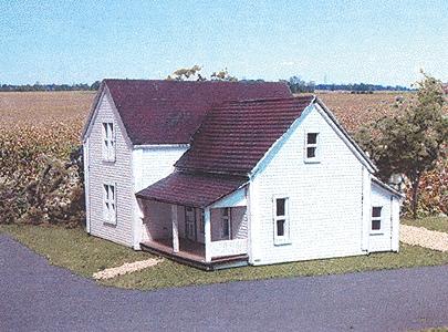 Branchline Trains 853 N Scale The Farm House - Laser-Art -- Kit