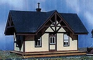 BTS (Better Than Scratch) 17400 O Scale Structure -- Flagstop At Slapout