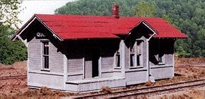 BTS (Better Than Scratch) 27118 HO Scale Detroit, Toledo & Ironton Standard Station - 3 x 6-3/16" 7.6 x 15.7cm -- Waiting Room on Right