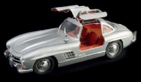 Italeri 3612 1/16 Mercedes Benz 300SL Gullwing Car