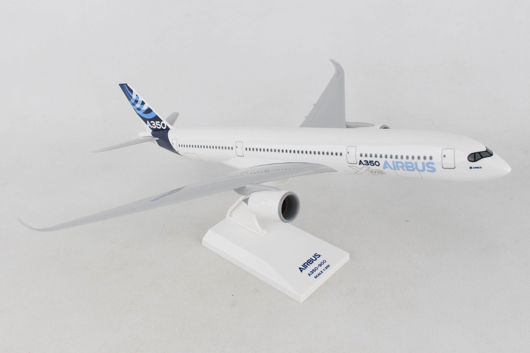 Skymarks SKR650 Skymarks Airbus House A350-900 1/200