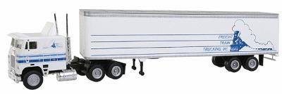 Con-Cor 1077 HO Scale Semi Truck w/48' Trailer -- Freight Train Trucking (w/Freightliner Trailer)