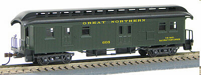 Con-Cor 330 HO Scale 1880s Wood Open-Platform Baggage-RPO - Ready to Run -- Great Northern #606 (Pullman Green, black Roof)