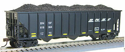 Con-Cor 514 HO Scale 100-Ton 3-Bay Hopper w/Load 3-Pack - Ready to Run -- BNSF Railway Set #4 (oxide, Wedge Logo)