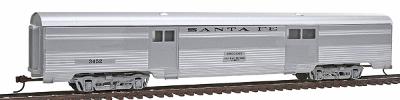 Con-Cor 742 HO Scale 70' Streamline Corrugated Side Baggage -- Santa Fe