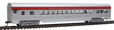Con-Cor 918 HO Scale 72' Smooth-Side Coach - Ready to Run -- Southern Pacific "San Joaquin" (red, silver)