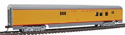 Con-Cor 929 HO Scale 72' Smooth-Side Railway Post Office - Ready to Run -- Milwaukee Road
