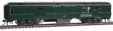 Con-Cor 94321 HO Scale Heavyweight 65' Branchline Baggage/Railway Post Office w/Lights - Ready to Run -- New Haven (Hunter Green, black roof, silver-gray lettering)