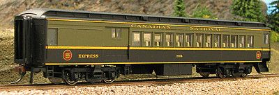 Con-Cor 94362 HO Scale Heavyweight 65' Branchline Combine w/Lights - Ready to Run -- Canadian National (green, black)