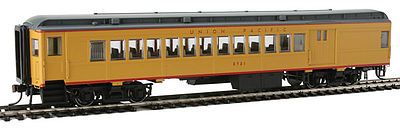 Con-Cor 94383 HO Scale Heavyweight 65' Branchline Combine w/Lights - Ready to Run -- Union Pacific #2721 (Armour Yellow, gray, red)