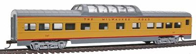 Con-Cor 949 HO Scale 72' Smooth-Side Dome - Ready to Run -- Milwaukee Road