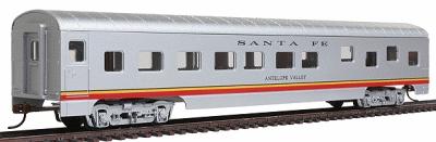 Con-Cor 990 HO Scale 72' Smooth-Side Sleeper - Ready to Run -- Santa Fe "Valley Flyer" (silver, black, red, yellow)