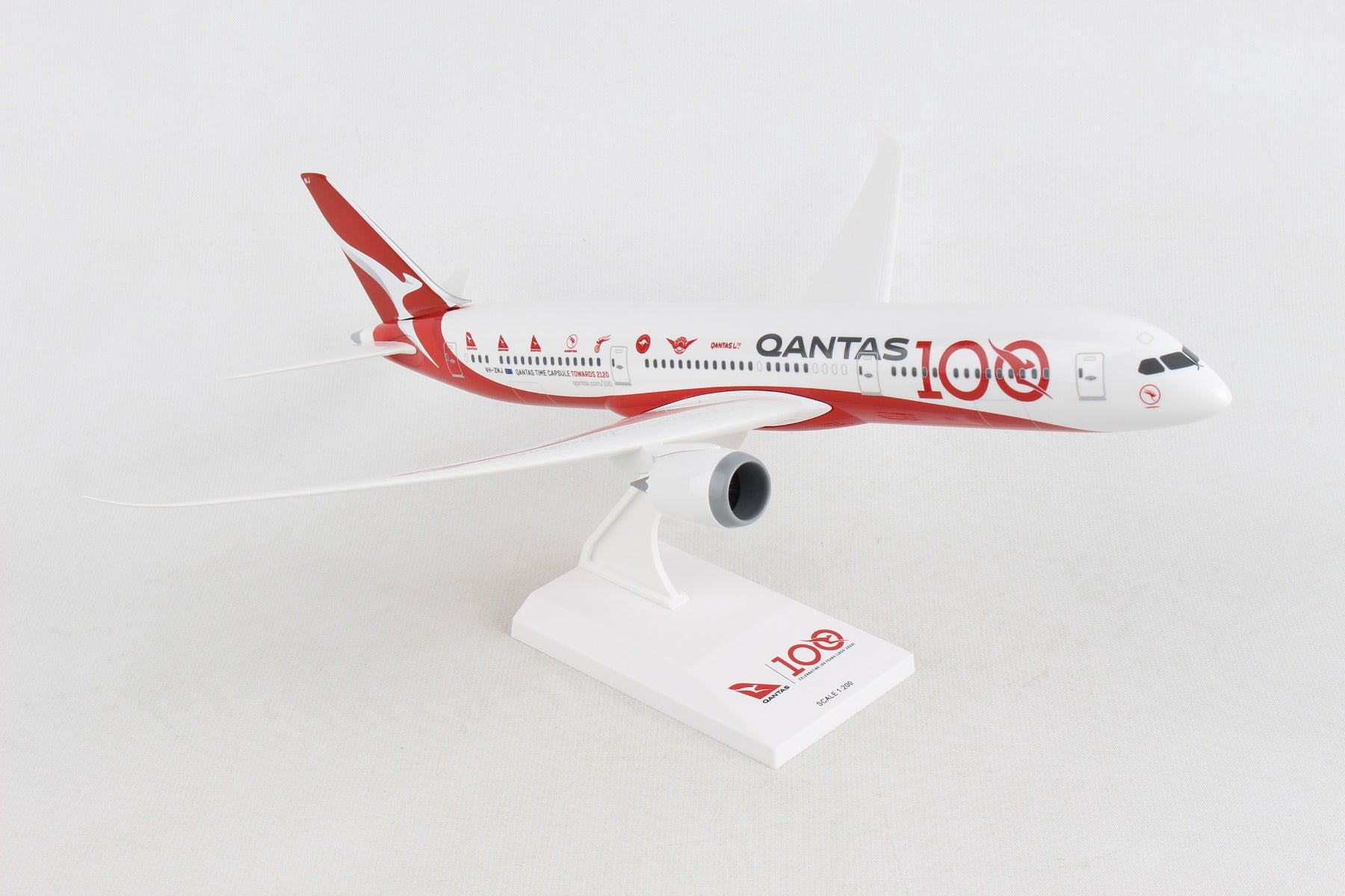 Skymarks SKR1044 Skymarks Qantas 787-9 1/200 100 Years