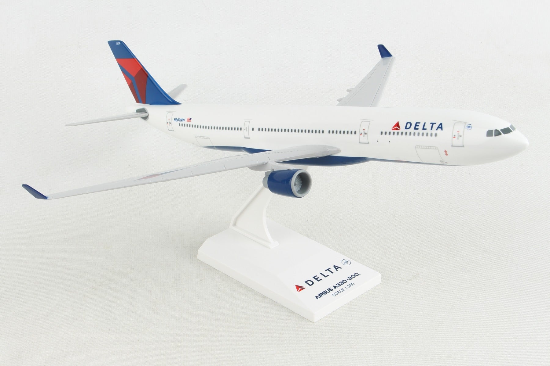 Skymarks SKR530 Skymarks Delta A330-300 1/200 New Livery