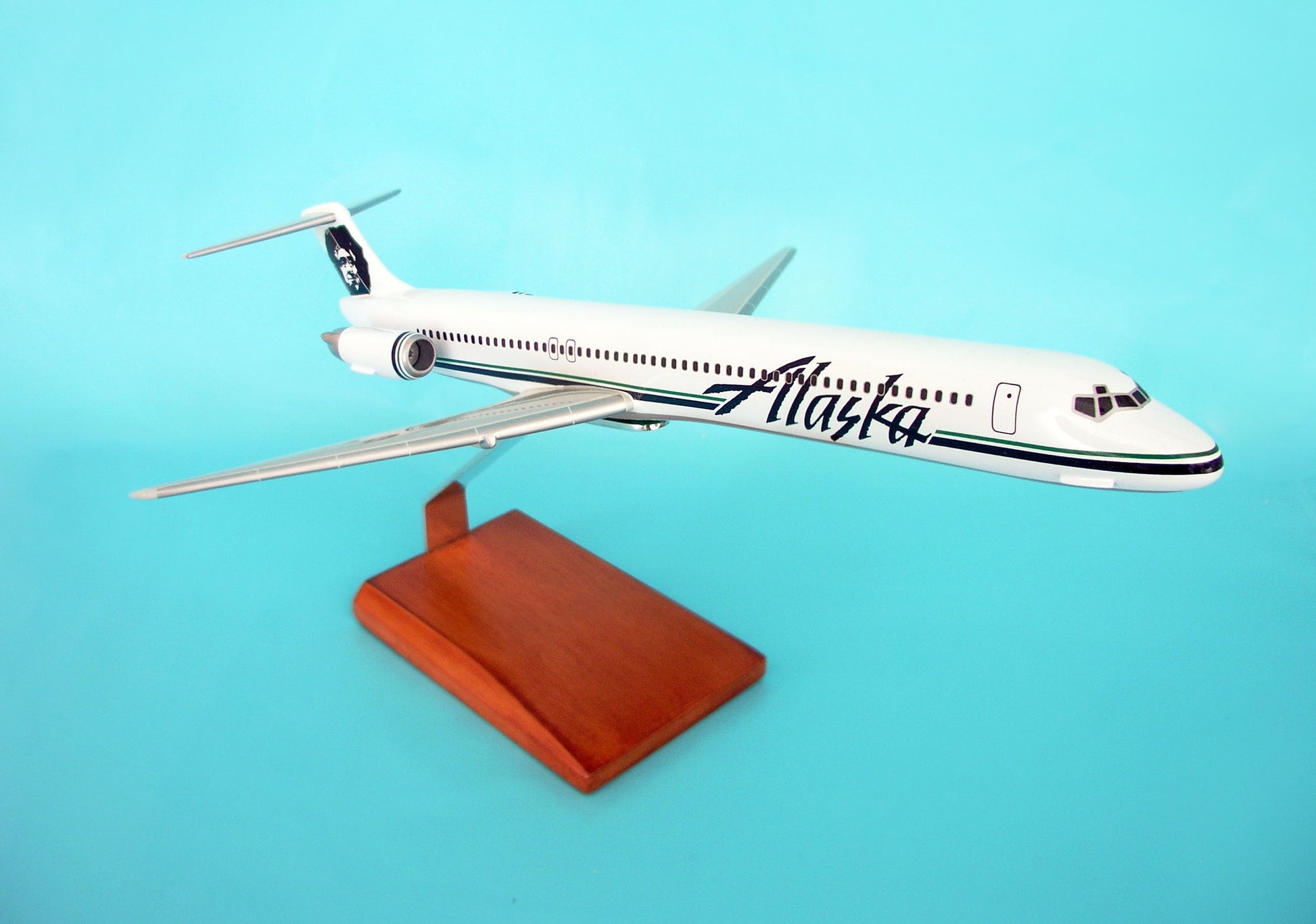 Executive Series G4610 Exec Ser Alaska Md-80 1/100 (Kmd80Atr)