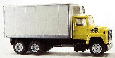 Custom Finishing 5006 HO Scale Truck Body (Unpainted Metal Kit) -- 20' Refrigerator, Dual Rear Axle