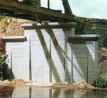 Chooch Enterprises 8420 HO Scale Concrete Stepped Wall -- 6-1/2 x 3-1/8" 16.5 x 7.9cm