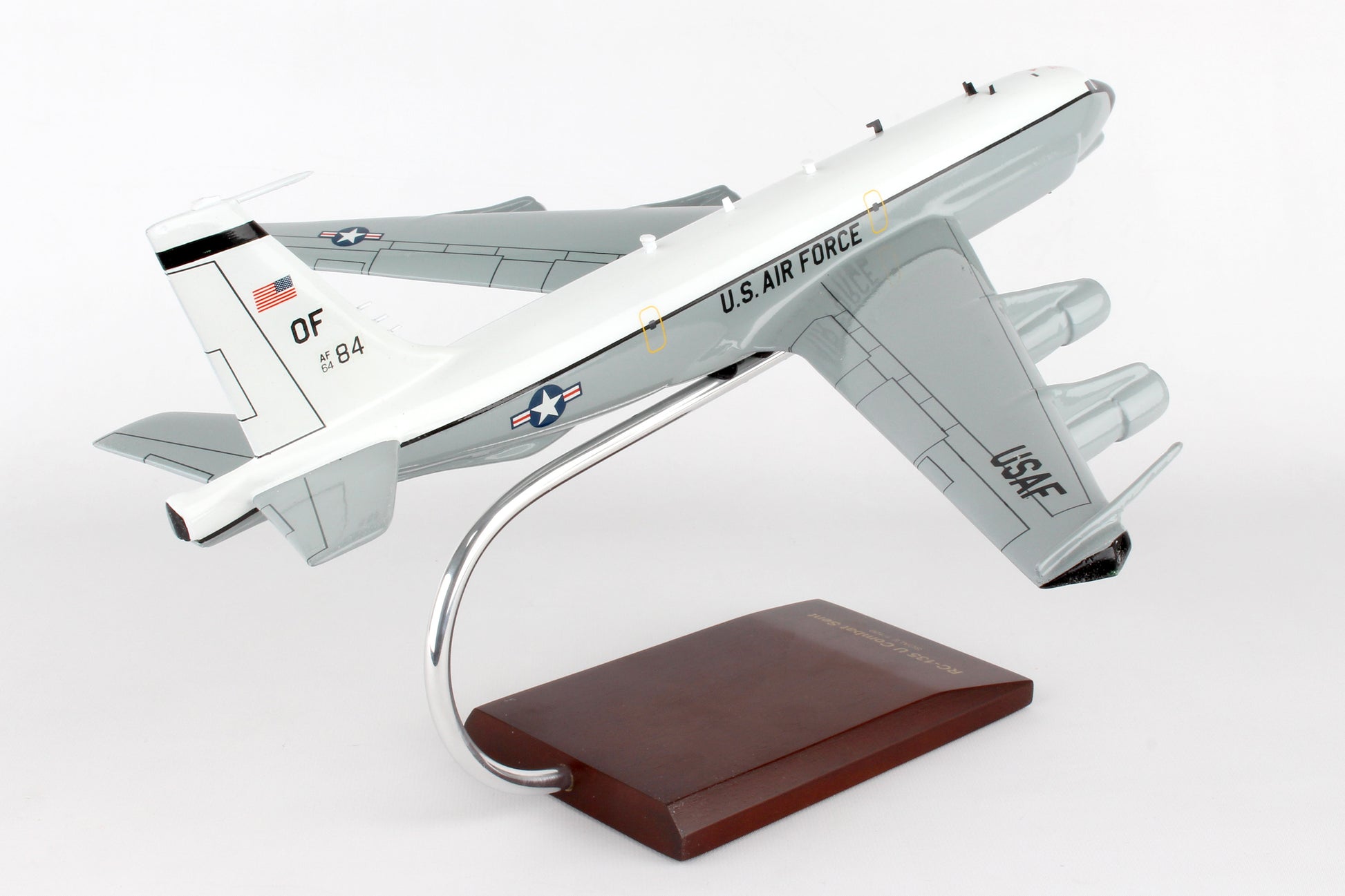 Executive Series B40100 Exec Ser Rc-135U Combant Sent 1/100 Old Engines (Crc135Ut)