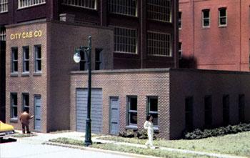 Design Preservation Models 11200 HO Scale Woodland Scenics DPM Landmark Structures(R) - 100 Series -- City Cab Co. - 6-1/4 x 5-3/4" 15.9 x 14.6cm