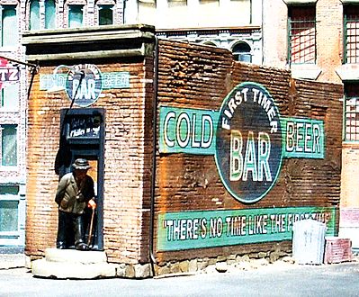 Downtown Deco 1053 HO Scale First Timer Bar -- Kit