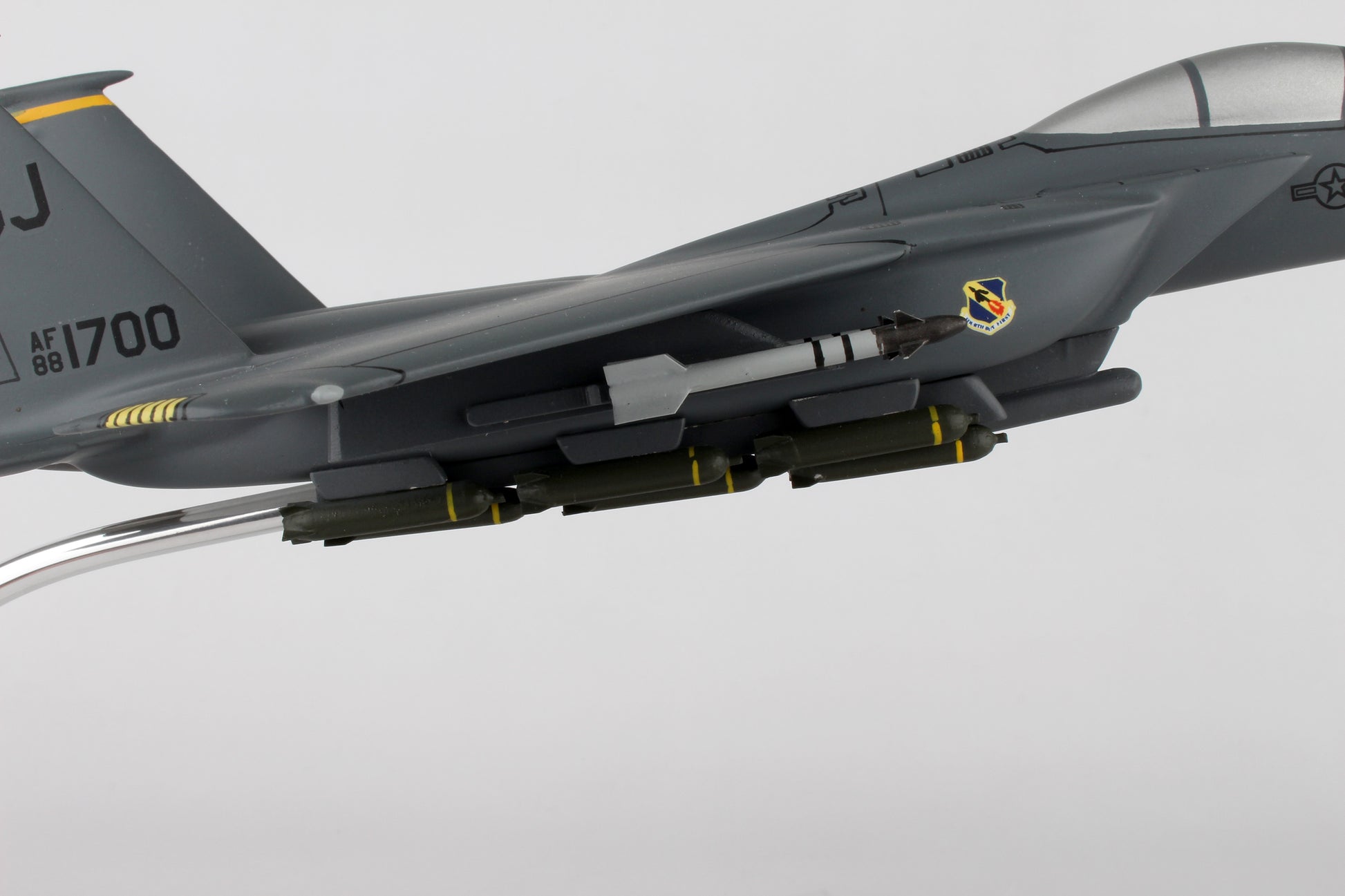 Executive Series B16064 Exec Ser F-15E Strike Eagle 1/64 (Am07014)
