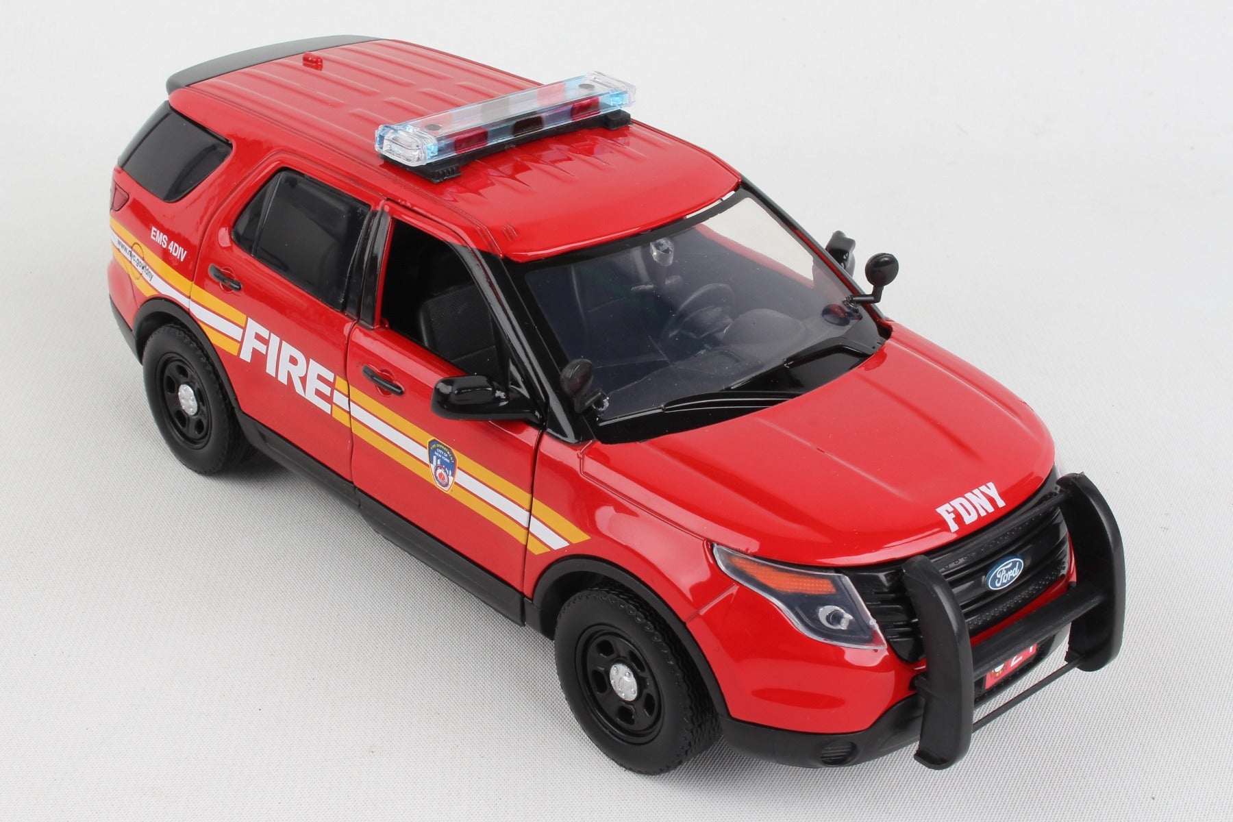 Daron NYC Die-Cast NY71736 Fdny Ford Suv 1/24