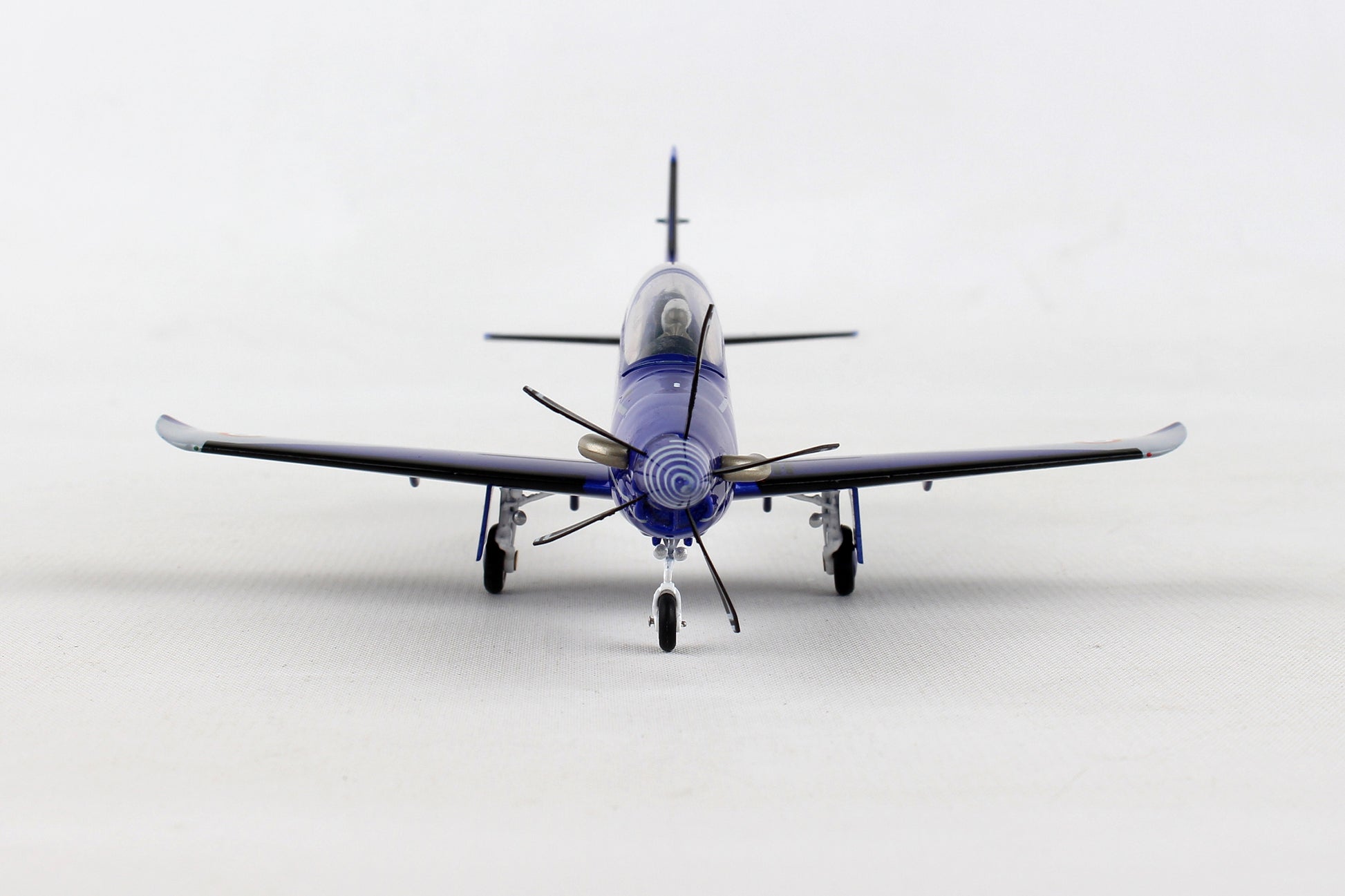 Herpa Wings 1/72 HE580335 Herpa French Air Force Pc-21 1/72 (**)