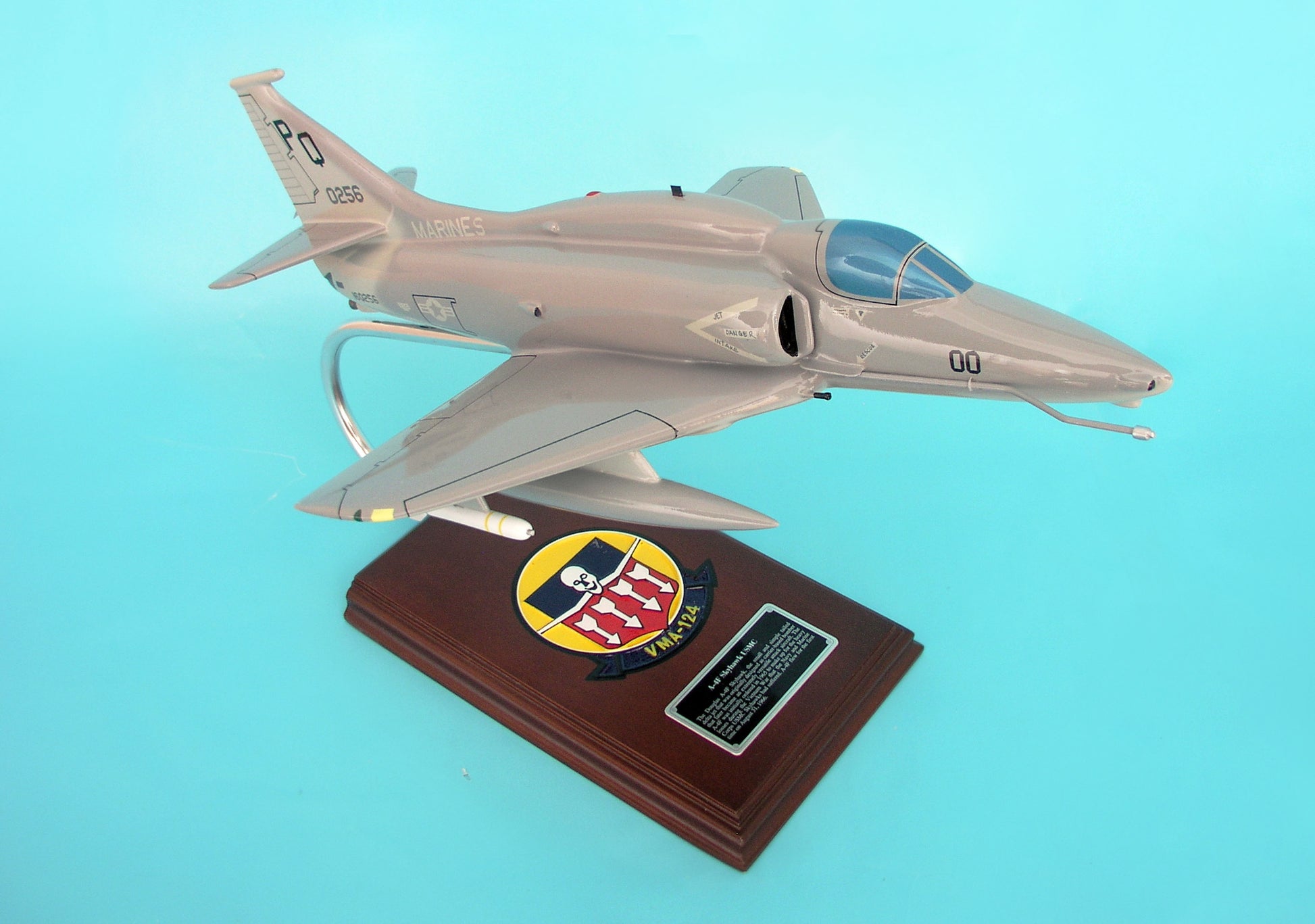 Executive Series ESSN009W Exec Ser A-4F Skyhawk Usmc 1/32 (Ca04Mte)