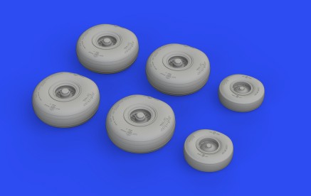 Eduard 672263 1/72 Aircraft- C130 Wheels for ZVE (Mask & Resin)