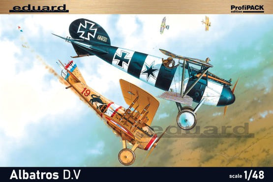 Eduard 8113 1/48 WWI Albatros D V German BiPlane Fighter (Profi-Pack Plastic Kit)