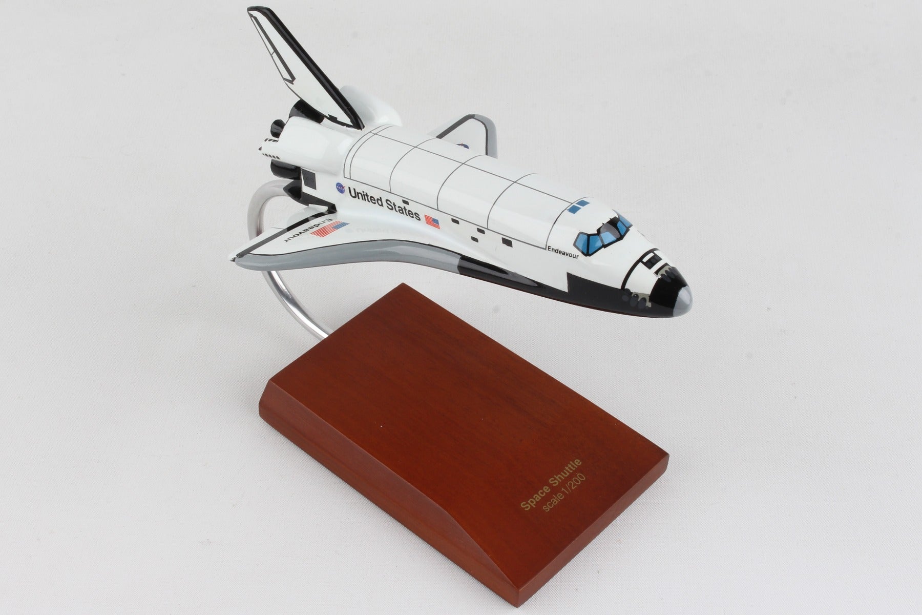 Executive Series E4920 Exec Ser Orbiter (Small) 1/200 Endeavor (Kynasaoetp)