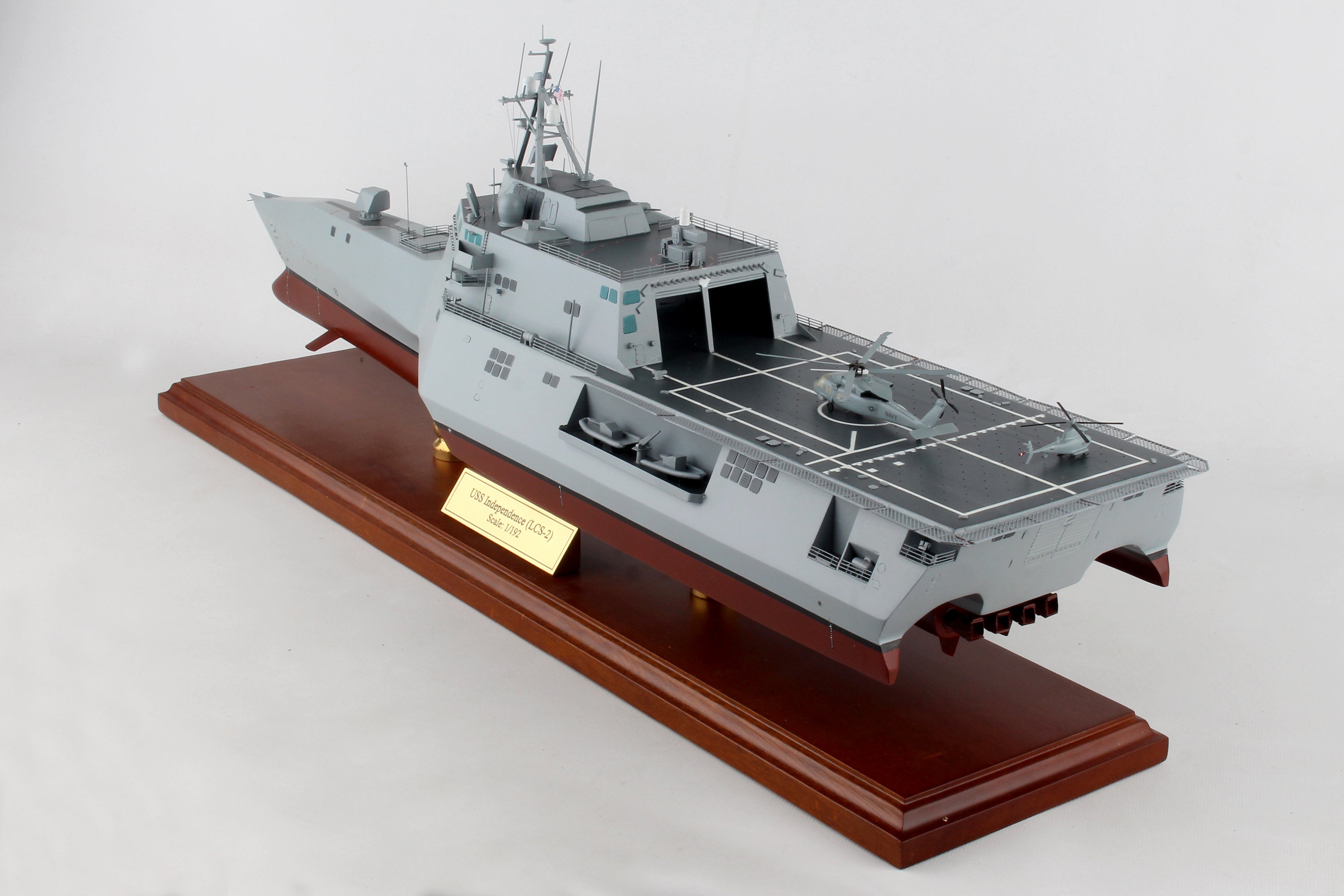 Executive Series XMBLCS2 Exec Ser Uss Independence Lcs-2 Littoral Combat Ship 1/120