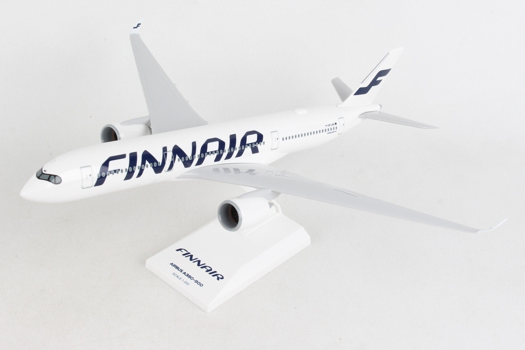 Skymarks SKR1072 Skymarks Finnair A350-900 1/200