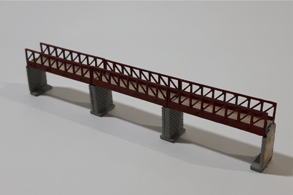 Osborn Models 1133 Ho Pedestrian Bridge