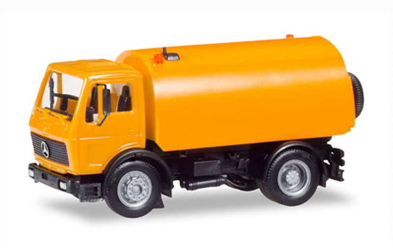 Herpa 309554 1/87 Scale Mercedes-Benz S Schorling Road Sweeper